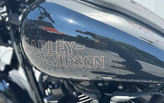 Neufahrzeug Harley-Davidson Low Rider S FXLRS - Bild 7 Neufahrzeug Harley-Davidson Low Rider S FXLRS - Bild 7