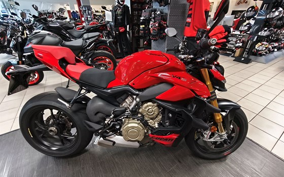 Gebrauchtmotorrad Ducati Streetfighter V4 S - Bild 2