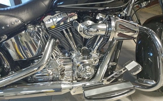 Gebrauchtmotorrad Harley-Davidson Softail Heritage Classic FLSTC - Bild 6