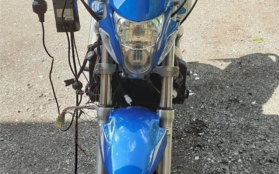 Gebrauchtmotorrad Suzuki SV 650S - Bild 8 Gebrauchtmotorrad Suzuki SV 650S - Bild 8