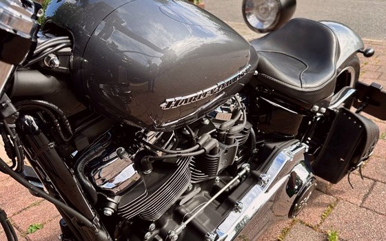 Gebrauchtmotorrad Harley-Davidson Softail Breakout 114 FXBRS - Bild 6