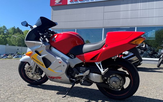 Gebrauchtmotorrad Honda VFR 800 F - Bild 3