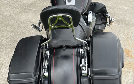 Gebrauchtmotorrad Harley-Davidson Street Glide FLHX - Bild 4 Gebrauchtmotorrad Harley-Davidson Street Glide FLHX - Bild 4