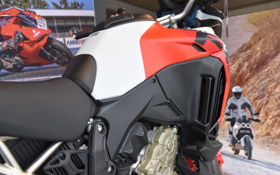 Neufahrzeug Ducati Multistrada V4 RS - Bild 8
