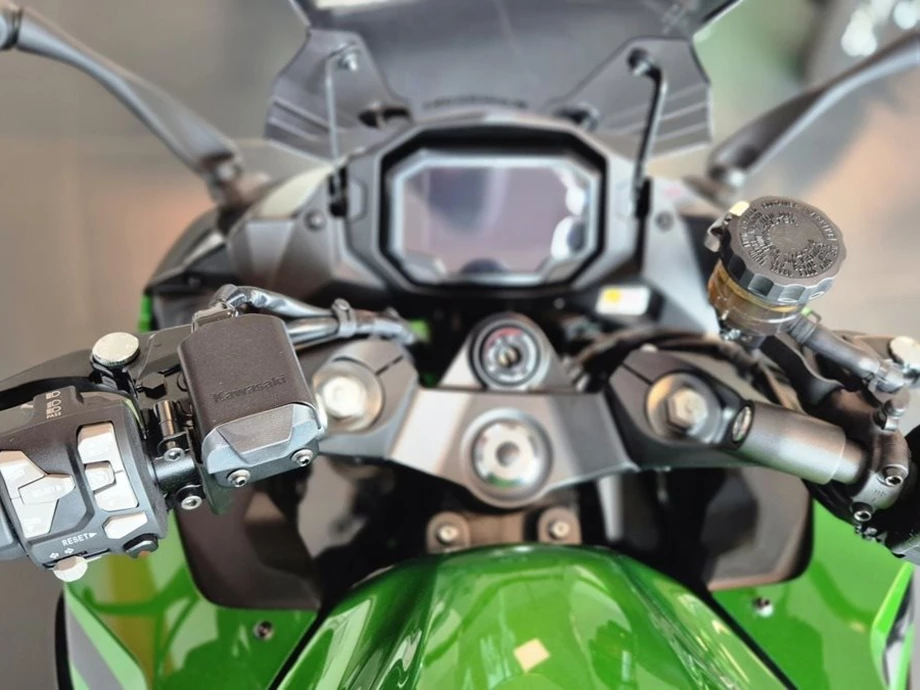 Angebot Kawasaki Ninja 1100SX SE Bild 4: Angebot Kawasaki Ninja 1100SX SE