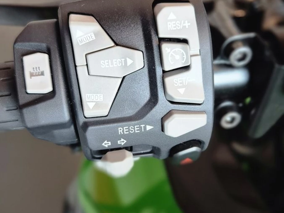 Angebot Kawasaki Ninja 1100SX SE Bild 7: Angebot Kawasaki Ninja 1100SX SE