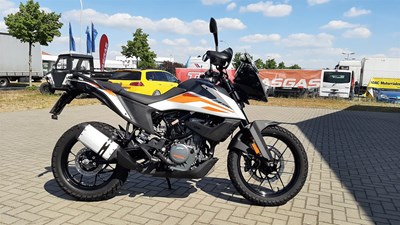 390 Adventure