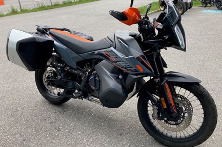 KTM 890 Adventure