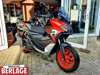 Aprilia SR GT Sport 200 42