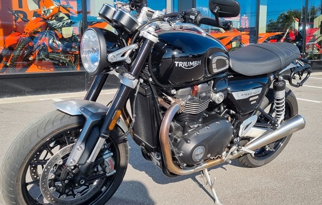 Triumph Speed Twin 1200