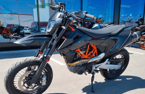 Gebrauchtmotorrad KTM 690 SMC R