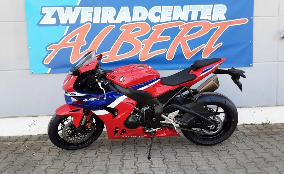 Offer Honda CBR1000RR-R Fireblade Bild 1: Offer Honda CBR1000RR-R Fireblade