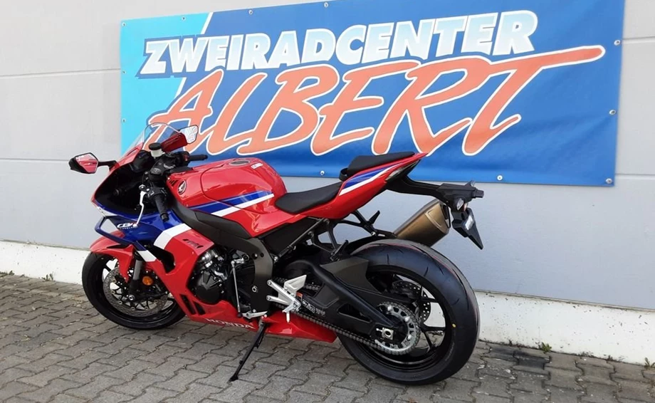 Offer Honda CBR1000RR-R Fireblade Bild 5: Offer Honda CBR1000RR-R Fireblade