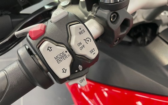 Gebrauchtmotorrad Ducati Multistrada V2 S - Bild 11
