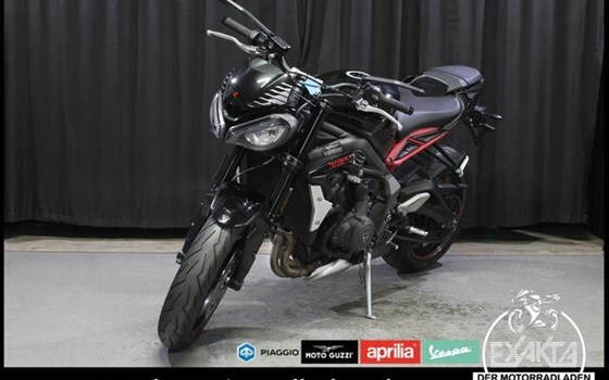 Gebrauchtmotorrad Triumph Street Triple 765 R - Bild 1