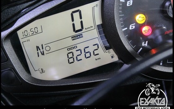 Gebrauchtmotorrad Triumph Street Triple 765 R - Bild 11