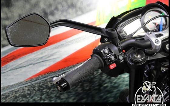 Gebrauchtmotorrad Triumph Street Triple 765 R - Bild 12