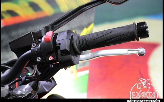 Gebrauchtmotorrad Triumph Street Triple 765 R - Bild 18