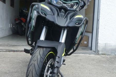 Benelli TRK 702