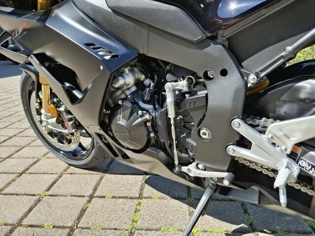 Offer Honda CBR1000RR Fireblade Bild 14: Offer Honda CBR1000RR Fireblade