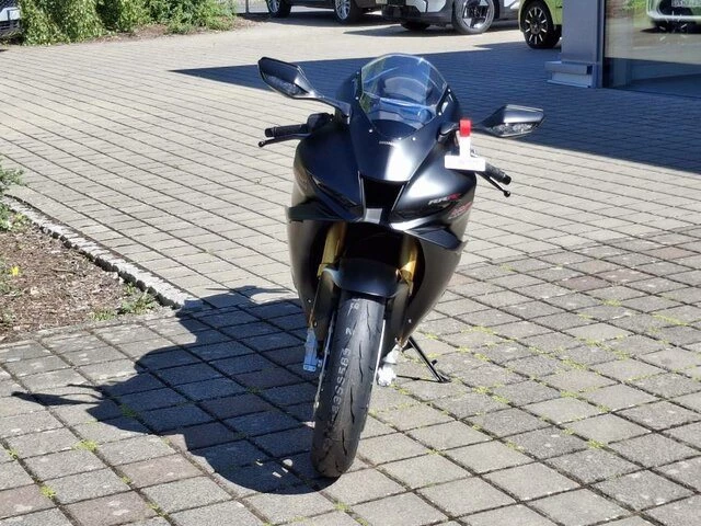 Offer Honda CBR1000RR Fireblade Bild 4: Offer Honda CBR1000RR Fireblade