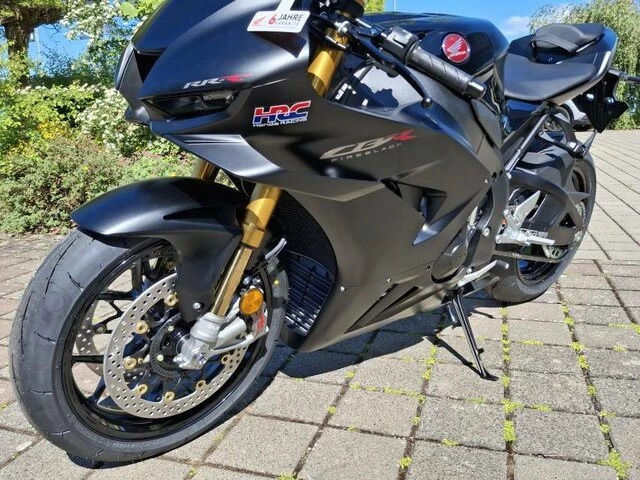 Offer Honda CBR1000RR Fireblade Bild 7: Offer Honda CBR1000RR Fireblade