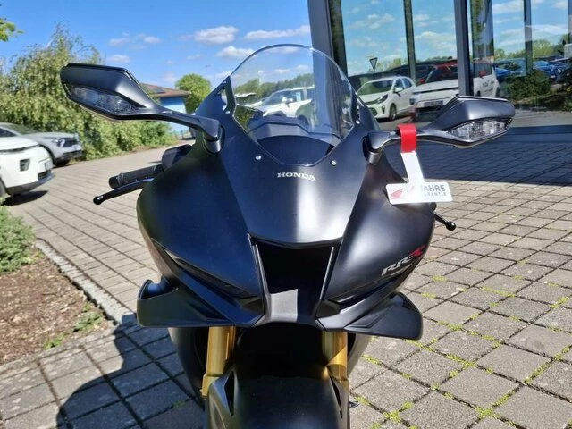 Offer Honda CBR1000RR Fireblade Bild 8: Offer Honda CBR1000RR Fireblade
