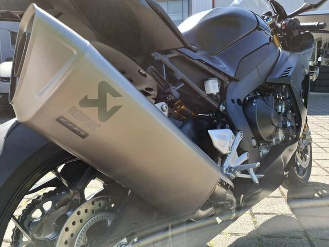 Offer Honda CBR1000RR Fireblade Bild 9: Offer Honda CBR1000RR Fireblade