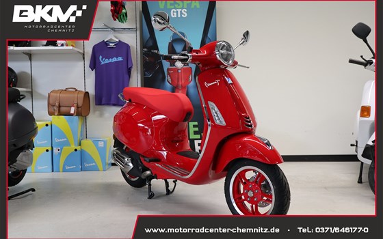 Neufahrzeug Vespa Primavera RED 50 - Bild 1