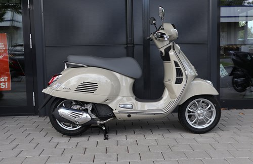 Neumotorrad Vespa GTS 125
