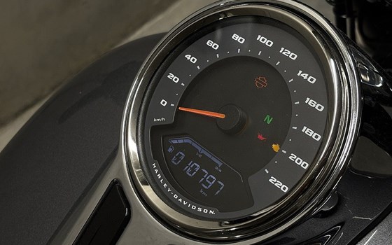 Gebrauchtmotorrad Harley-Davidson Softail Sport Glide FLSB - Bild 7