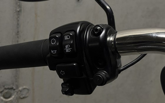 Gebrauchtmotorrad Harley-Davidson Softail Sport Glide FLSB - Bild 8