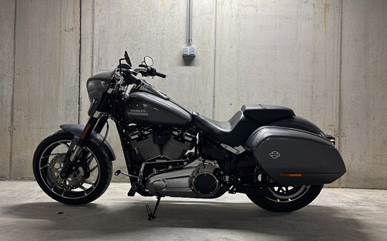Gebrauchtmotorrad Harley-Davidson Softail Sport Glide FLSB - Bild 9 Gebrauchtmotorrad Harley-Davidson Softail Sport Glide FLSB - Bild 9