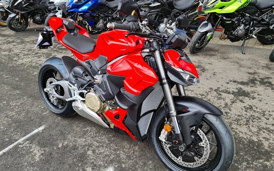 Neufahrzeug Ducati Streetfighter V4 - Bild 3 Neufahrzeug Ducati Streetfighter V4 - Bild 3