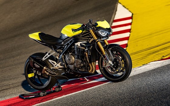 Neufahrzeug Triumph Speed Triple 1200 RX - Bild 9 Neufahrzeug Triumph Speed Triple 1200 RX - Bild 9