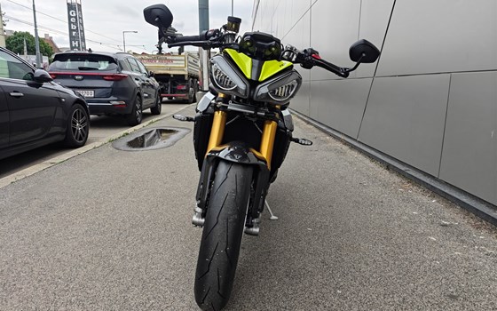 Neufahrzeug Triumph Speed Triple 1200 RX - Bild 3 Neufahrzeug Triumph Speed Triple 1200 RX - Bild 3