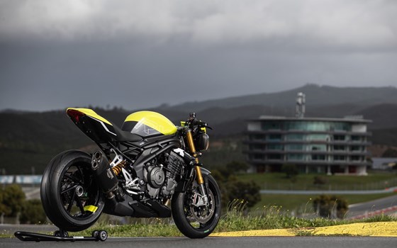 Neufahrzeug Triumph Speed Triple 1200 RX - Bild 10 Neufahrzeug Triumph Speed Triple 1200 RX - Bild 10