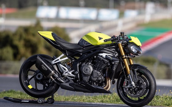 Neufahrzeug Triumph Speed Triple 1200 RX - Bild 7 Neufahrzeug Triumph Speed Triple 1200 RX - Bild 7
