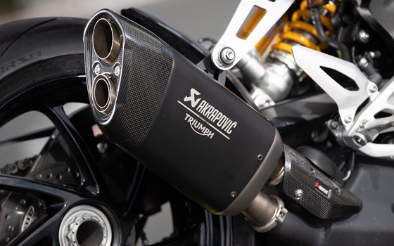 Neufahrzeug Triumph Speed Triple 1200 RX - Bild 14 Neufahrzeug Triumph Speed Triple 1200 RX - Bild 14