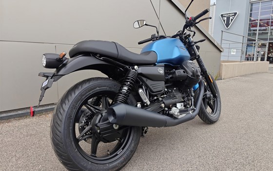 Neufahrzeug Moto Guzzi V7 Stone - Bild 4 Neufahrzeug Moto Guzzi V7 Stone - Bild 4