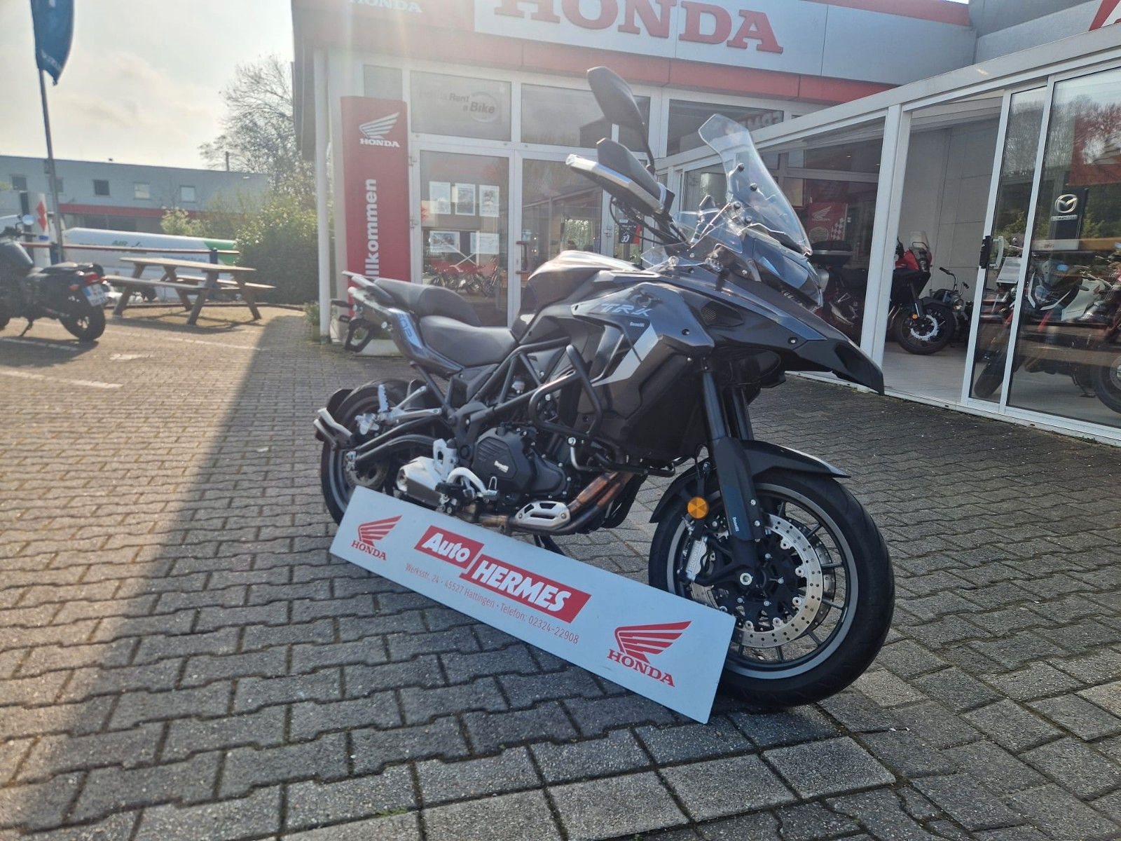 Benelli TRK 502