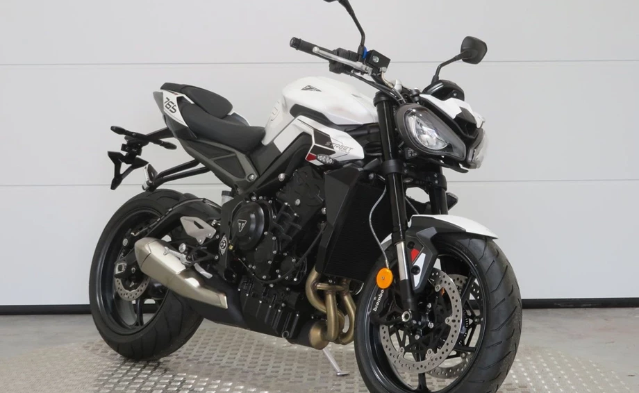 Angebot Triumph Street Triple R Bild 3: Angebot Triumph Street Triple R