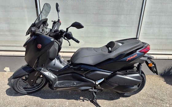 Gebrauchtmotorrad Yamaha XMAX 300 Tech MAX - Bild 5 Gebrauchtmotorrad Yamaha XMAX 300 Tech MAX - Bild 5