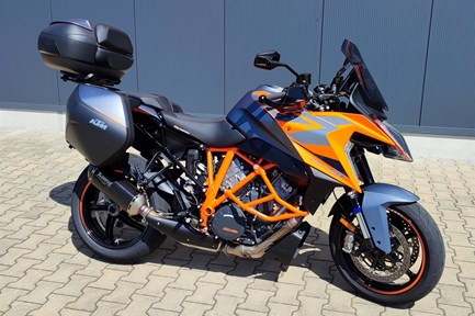 KTM 1290 Super Duke GT