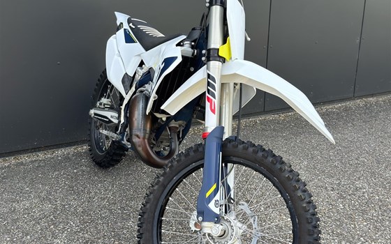 Gebrauchtmotorrad Husqvarna TC 125 - Bild 3 Gebrauchtmotorrad Husqvarna TC 125 - Bild 3