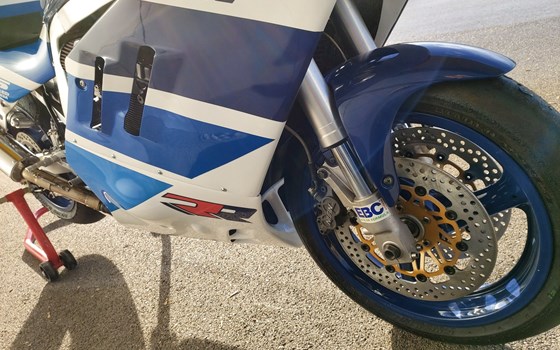 Gebrauchtmotorrad Suzuki GSX-R 1100 - Bild 14 Gebrauchtmotorrad Suzuki GSX-R 1100 - Bild 14