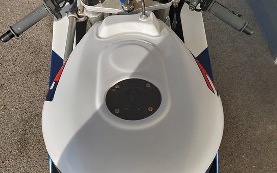 Gebrauchtmotorrad Suzuki GSX-R 1100 - Bild 15 Gebrauchtmotorrad Suzuki GSX-R 1100 - Bild 15