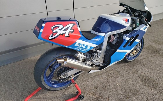 Gebrauchtmotorrad Suzuki GSX-R 1100 - Bild 5 Gebrauchtmotorrad Suzuki GSX-R 1100 - Bild 5