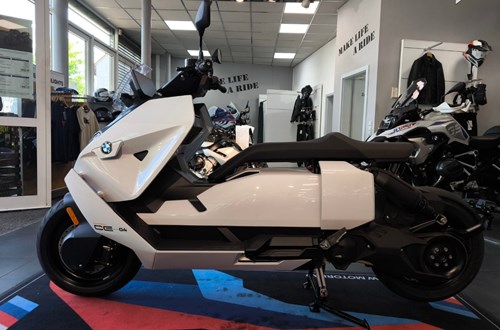 BMW CE 04