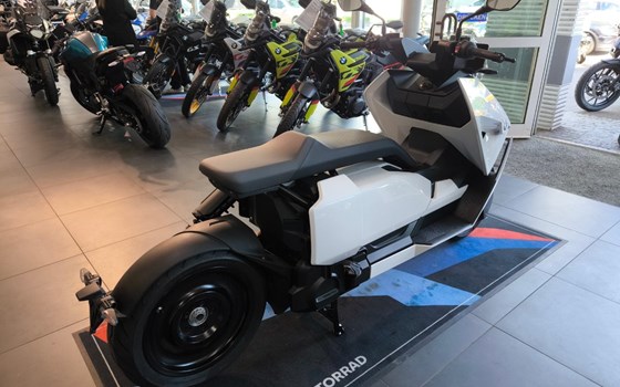 Neufahrzeug BMW CE 04 - Bild 6